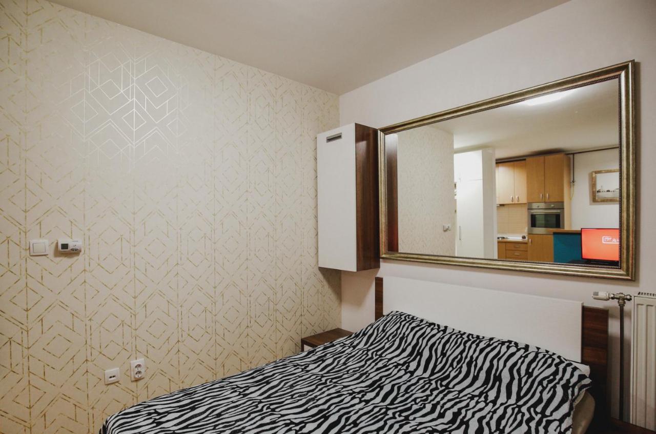 Prestige Apartment Горни-Милановац Экстерьер фото